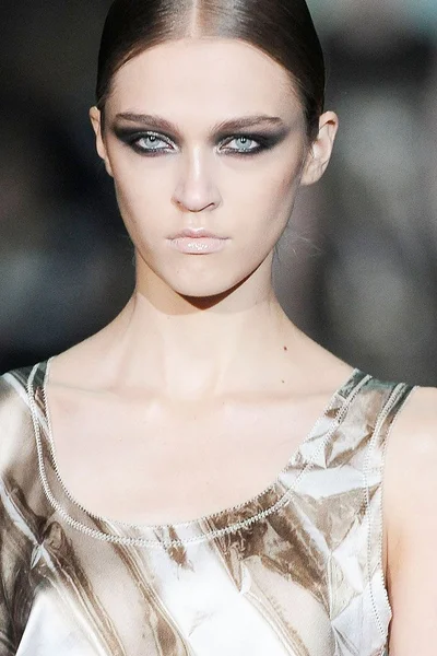 Look 43